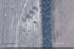Брат у ворот: следы перехода украинской границы и приграничных артиллерийских позиций на новом снимке Google Earth