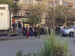 Фото мужчин в цепях в Дамаске — фотоманипуляция?